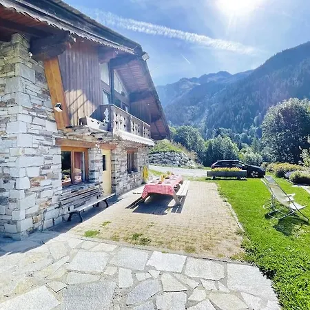 Spacieux 19pers, Piscine, Jacuzzi, Sauna & Salle De Jeux Chalet