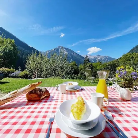 Spacieux 19pers, Piscine, Jacuzzi, Sauna & Salle De Jeux Chalet *