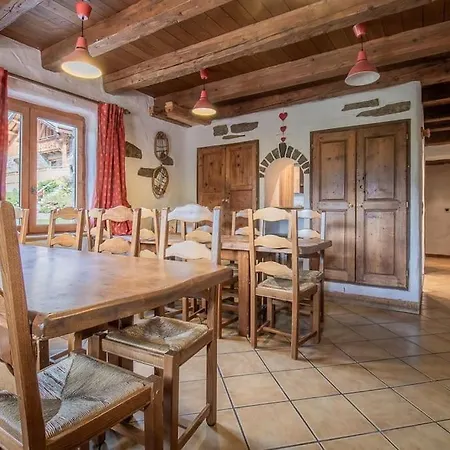 Dağ evi Spacieux 19pers, Piscine, Jacuzzi, Sauna & Salle De Jeux