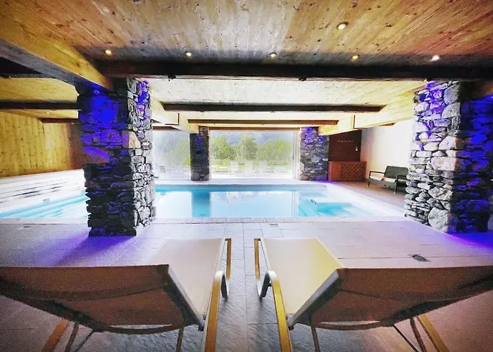 Chalet Spacieux 19pers, Piscine, Jacuzzi, Sauna & Salle De Jeux *
