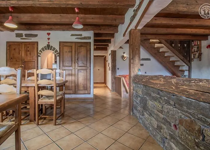 Spacieux 19pers, Piscine, Jacuzzi, Sauna & Salle De Jeux Chalet La Plagne