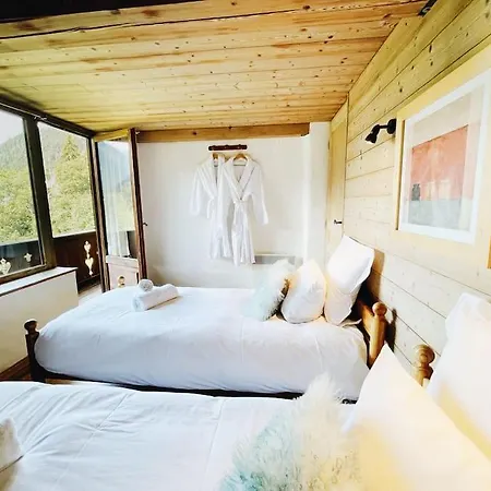 Chalet Spacieux 19pers, Piscine, Jacuzzi, Sauna & Salle De Jeux