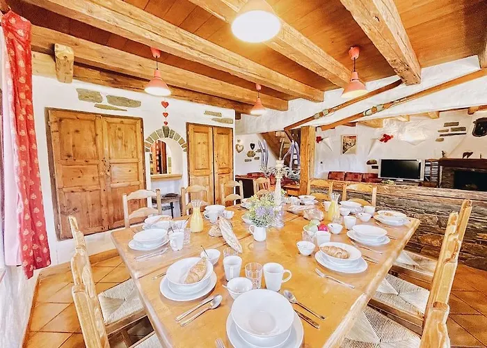 Chalet Spacieux 19pers, Piscine, Jacuzzi, Sauna & Salle De Jeux *