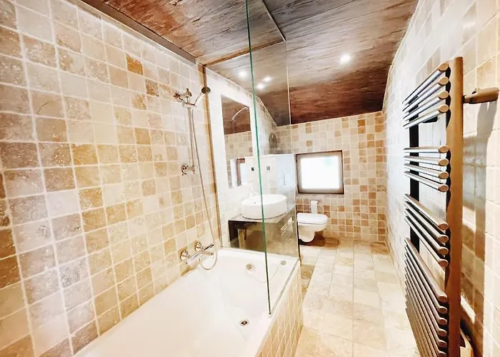 Spacieux 19pers, Piscine, Jacuzzi, Sauna & Salle De Jeux * La Plagne