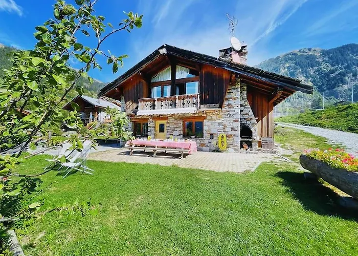 Chalet Spacieux 19pers, Piscine, Jacuzzi, Sauna & Salle De Jeux